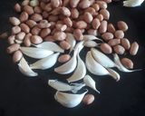 A picture of step 1 of Instant Lasun Chutney.