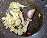 Foto del passaggio 3 della ricetta Mezze Maniche con Broccolo Romanesco