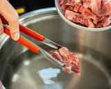 【老菜脯荸薺排骨湯】雨水節氣燉湯，口感爽脆湯頭甜的食譜步驟1照片