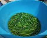 Foto langkah ke 1 dari resep Tumis kacang panjang tahu kecap.