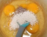 Foto langkah ke 1 dari resep Telur dadar hitam manis glutenfree.
