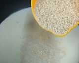 A picture of step 5 of Crunchy kheer.