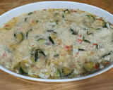Foto del paso 5 de la receta: Pastel de calabacín con palitos de mar (surimi)