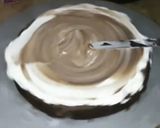 A picture of step 3 of Winter theme cake.