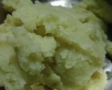 Foto langkah ke 1 dari resep 351. Mashed Potato Cheese.