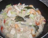 Foto langkah ke 3 dari resep Sayur Tahu Campur Kuah Santan.