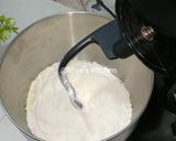 Foto langkah ke 1 dari resep Donat Susu.