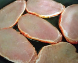 Foto del paso 4 de la receta: Chuletas y lomo a la plancha con patatas fritas