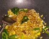 Foto langkah ke 5 dari resep Mie Tektek Instan.