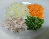 A picture of step 2 of Rice Cooker Ketchup Rice Omurice.