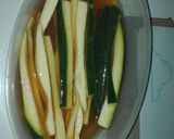 Foto del paso 2 de la receta Calabacín, falso boquerón en vinagre