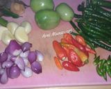Foto langkah ke 1 dari resep Tumis Jambal Cabe Bawang Tomat#Rabubaru.