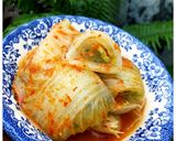 Foto langkah ke 6 dari resep Sawi Gulung Aci Kuah Pedas.