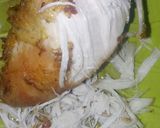 Foto langkah ke 1 dari resep Ayam suwir bumbu masak habang.