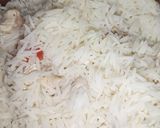 A picture of step 2 of Fried rice with chicken.