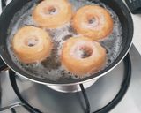 Foto langkah ke 4 dari resep Donut simple.