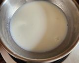 A picture of step 3 of White sauce potatoes🥔.