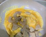 รูปขั้นตอนการทำที่ 2 ของ ไข่คั่วทรงเครื่อง