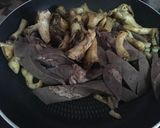 รูปขั้นตอนการทำที่ 3 ของ ตับอ่อนและเห็ดหล่มผัดitalian seasoning