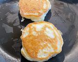A picture of step 4 of Gluten Free Banana Pancakes 🥞.