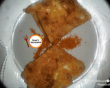 A picture of step 2 of Bread and egg.