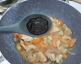 Foto langkah ke 3 dari resep Spageti Ayam Saus Lada Hitam.