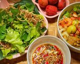Hình bước làm 6 của món Mì Quảng Gà Tôm Trứng