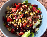 Foto del paso 6 de la receta: Ensalada rápida con fresas y frutos secos al Pedro Ximénez