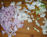 Foto del paso 5 de la receta: Pollo con patatas en salsa verde