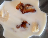 A picture of step 1 of Banana Date shake.