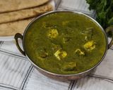 A picture of step 11 of Saag paneer.