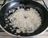Foto del paso 2 de la receta: Pesuls ofegats en pernil