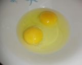 Foto del paso 5 de la receta: Muslo de pollo semideshuesado rebozado
