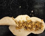 A picture of step 7 of Rose wheat momos.