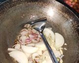 Foto langkah ke 1 dari resep Ayam masak kecap simpel.