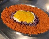 Une image de l'étape 8 de Salade de carottes, tomates, oignon rouge, poivron jaune et mozzarella di buffala.