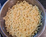 A picture of step 2 of Satay chicken with Hokkien noodles.