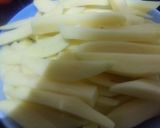 A picture of step 1 of Aaloo finger spicy karahi.