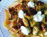 Foto del paso 7 de la receta: Pinchitos de pechuga de pollo con patatas fritas y doble marinad