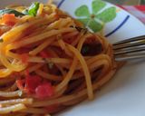 Foto del paso 8 de la receta: Espaguetis con tomate, albahaca y ajo 🍝