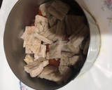 Foto del paso 12 de la receta: Sopa de cocido y timbal de filete de cerdo con cebolla caramelizada y pimientos asados