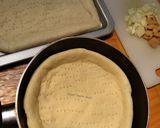Foto langkah ke 4 dari resep Pizza Homemade Simple.