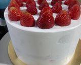 Foto langkah ke 6 dari resep Strawberry shortcake.
