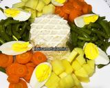 صورة لخطوة 2 من وصفة سلطة خضار مفورة مع الأرز