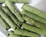Hình bước làm 3 của món Chả cuốn lá lốt