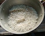 A picture of step 1 of Tomato sautéed bean cake and groundnut rice puddy.