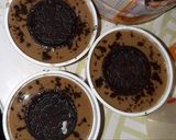 Foto langkah ke 4 dari resep Puding susu coklat oreo.