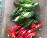 Foto langkah ke 3 dari resep Sambel Teri Medan.