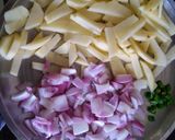 A picture of step 1 of Spanish omlette.