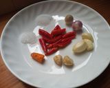 Foto langkah ke 2 dari resep Tumis Buncis Wortel Bumbu kuning.